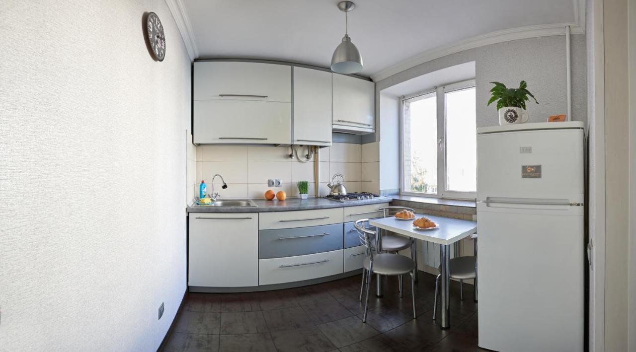 Babylon Apartments On Chornovola Ривне Екстериор снимка