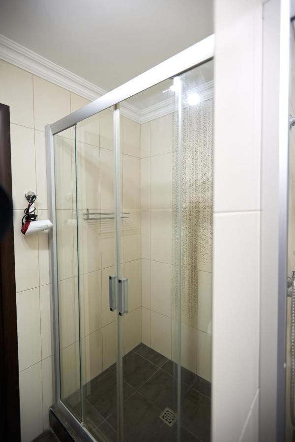 Babylon Apartments On Chornovola Ривне Екстериор снимка